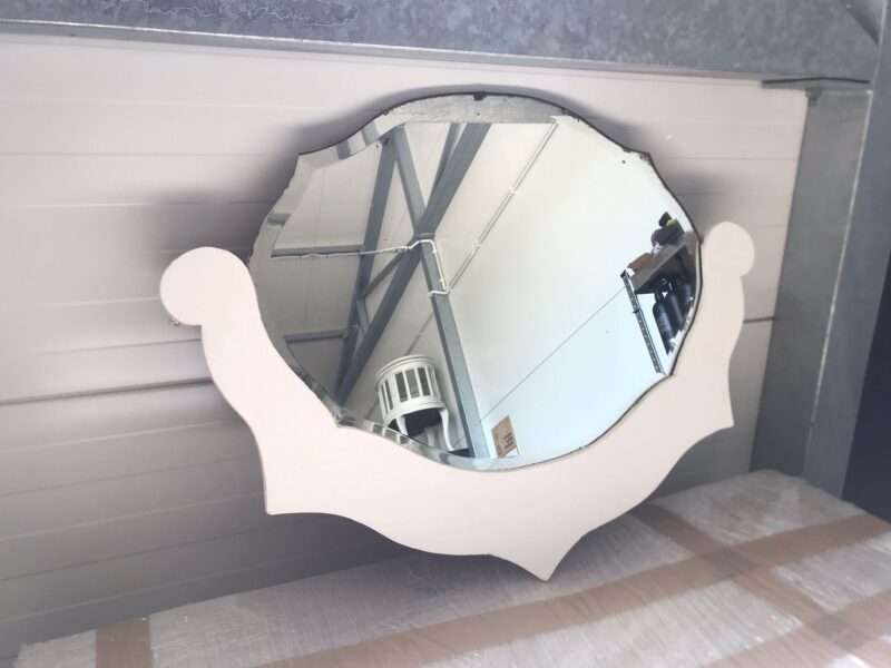 Lustro Drewniane w Białej Ramie [ 450 zł.]