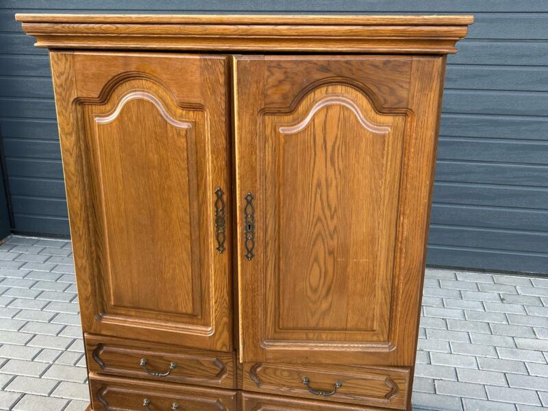 Holenderska bieliźniarka z frezowanymi frontami [ 950 zł ]